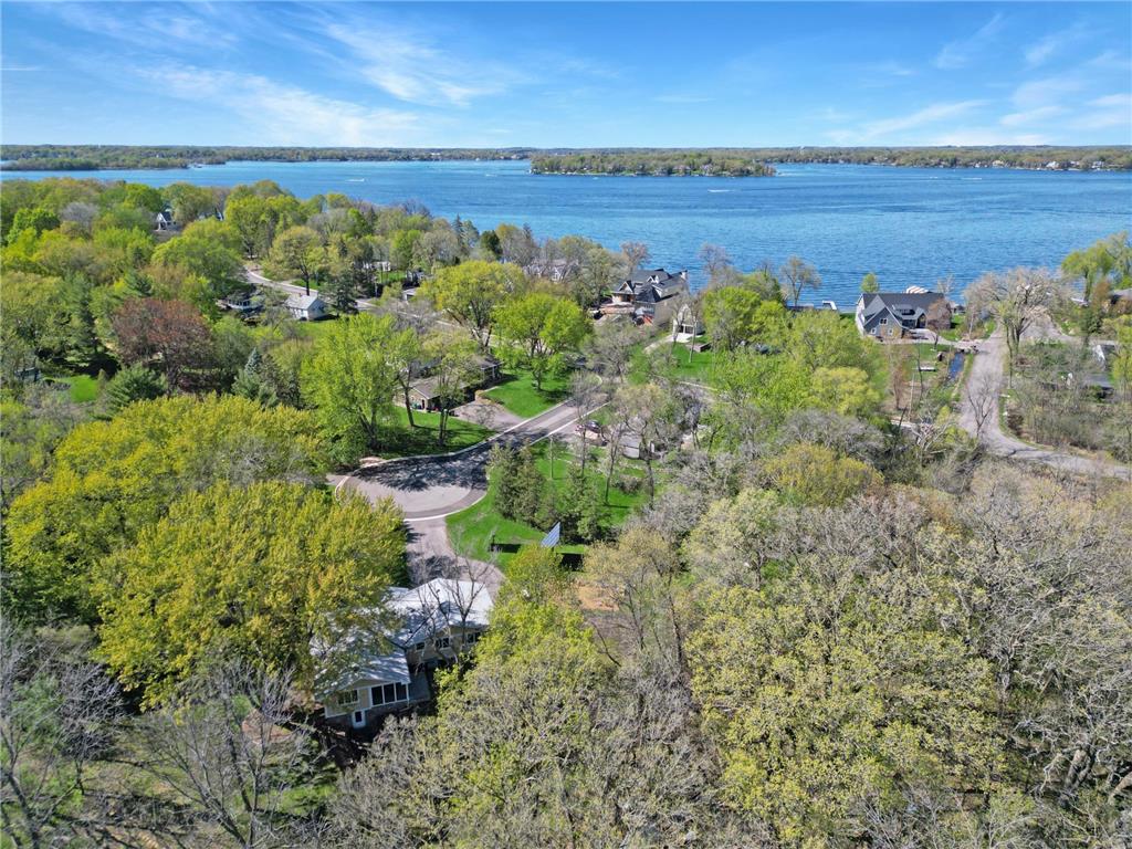 5325 Lee Circle Shorewood MN 55331 - Lake Minnetonka 6530443 image1