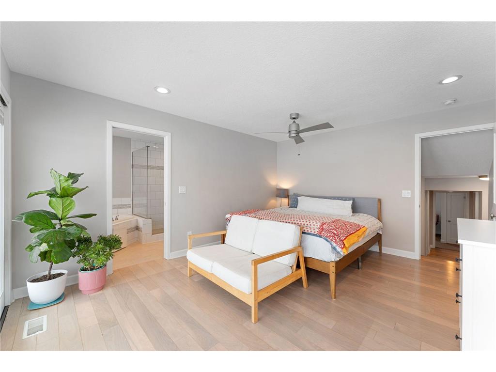 5325 Twin Lake Boulevard E Brooklyn Center MN 55429 - Upper Twin Lake 6822813 image16