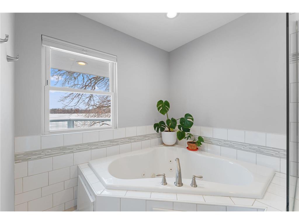 5325 Twin Lake Boulevard E Brooklyn Center MN 55429 - Upper Twin Lake 6822813 image18