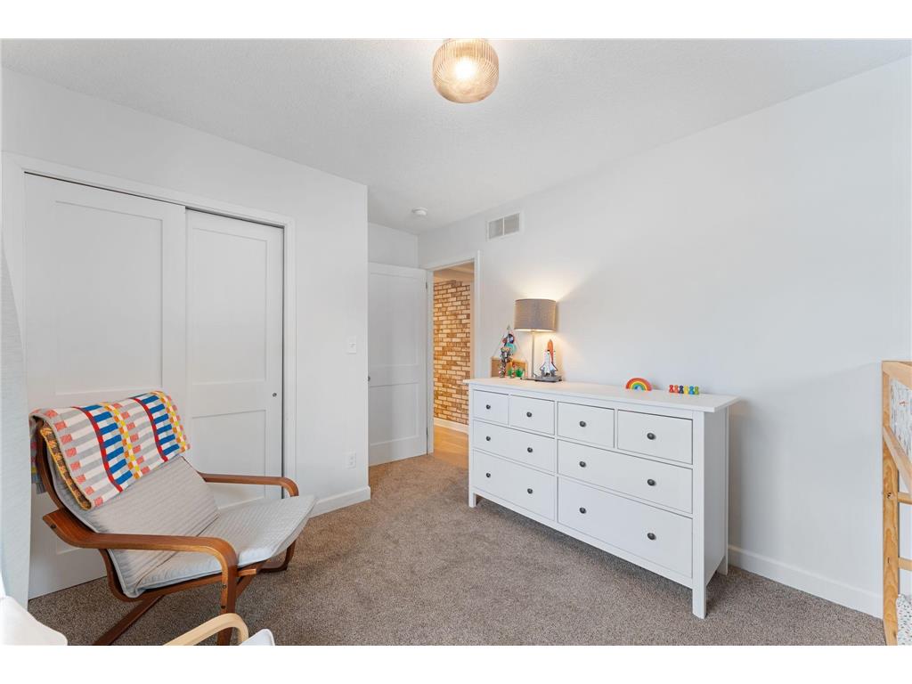 5325 Twin Lake Boulevard E Brooklyn Center MN 55429 - Upper Twin Lake 6822813 image21