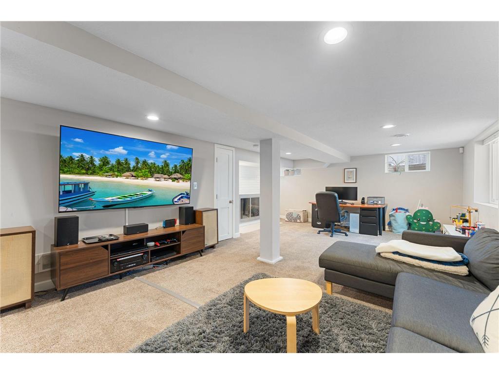 5325 Twin Lake Boulevard E Brooklyn Center MN 55429 - Upper Twin Lake 6822813 image29