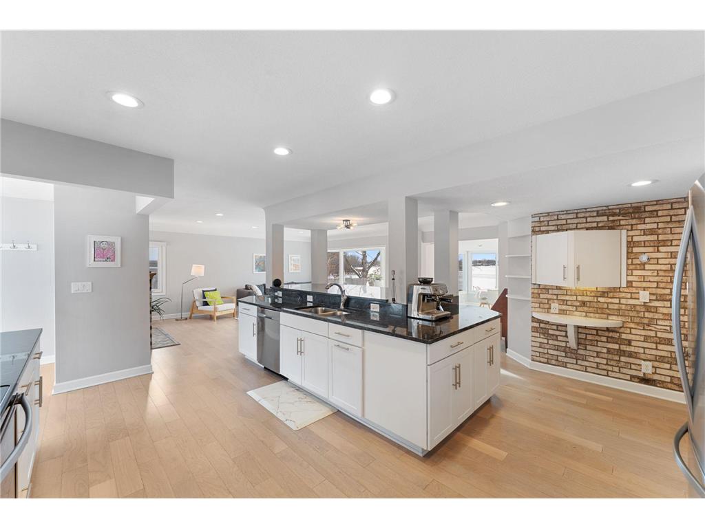 5325 Twin Lake Boulevard E Brooklyn Center MN 55429 - Upper Twin Lake 6822813 image7