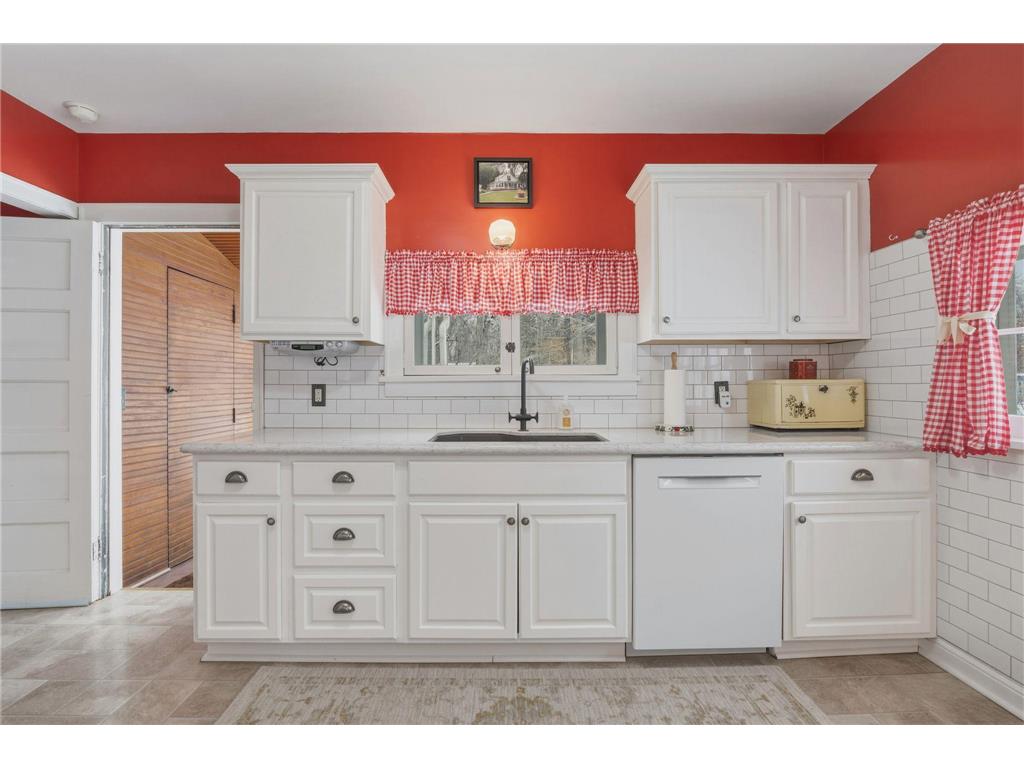 5325 W Bald Eagle Boulevard White Bear Twp MN 55110 - Bald Eagle 7022880 image11