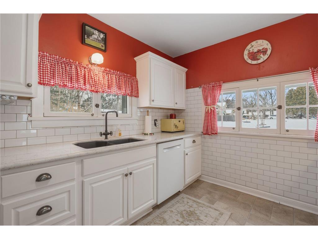 5325 W Bald Eagle Boulevard White Bear Twp MN 55110 - Bald Eagle 7022880 image12