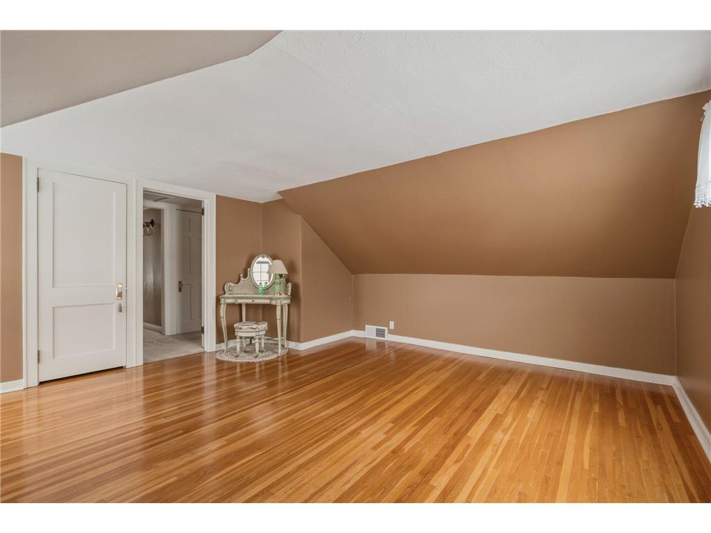 5325 W Bald Eagle Boulevard White Bear Twp MN 55110 - Bald Eagle 7022880 image15