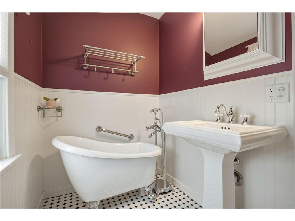 5325 W Bald Eagle Boulevard White Bear Twp MN 55110 - Bald Eagle 7022880 image17