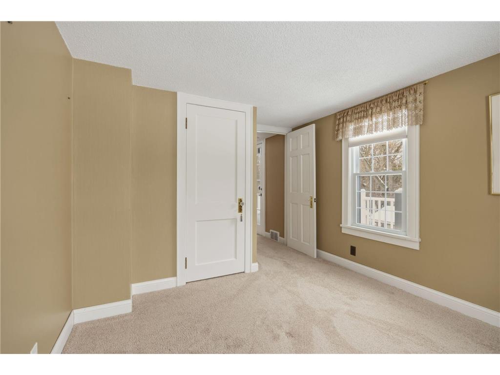 5325 W Bald Eagle Boulevard White Bear Twp MN 55110 - Bald Eagle 7022880 image21