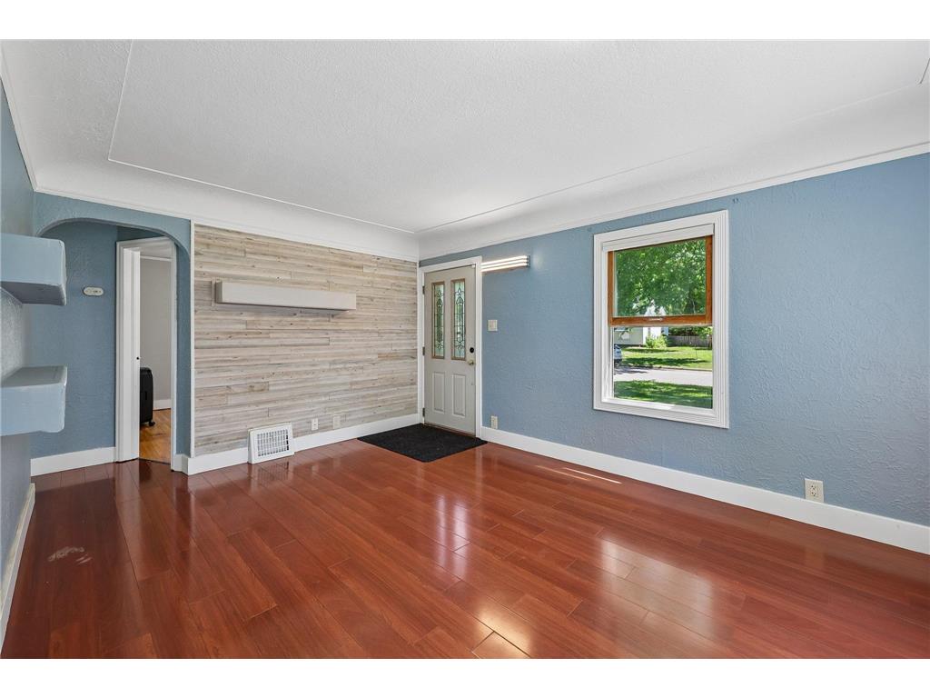 5327 Colfax Avenue N Brooklyn Center MN 55430 7075905 image6