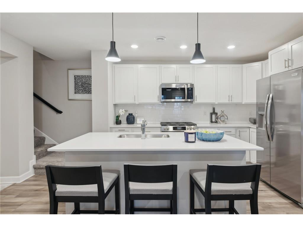 5329 Long Pointe Pass Woodbury MN 55129 7063425 image3