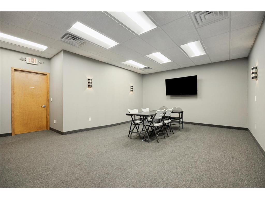 533 Hayward Avenue N Oakdale MN 55128 7024171 image12