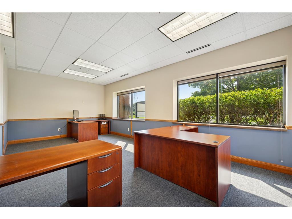533 Hayward Avenue N Oakdale MN 55128 7024171 image4