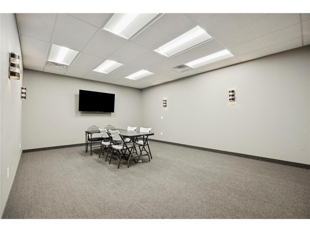 533 Hayward Avenue N Oakdale MN 55128 7024171 image6