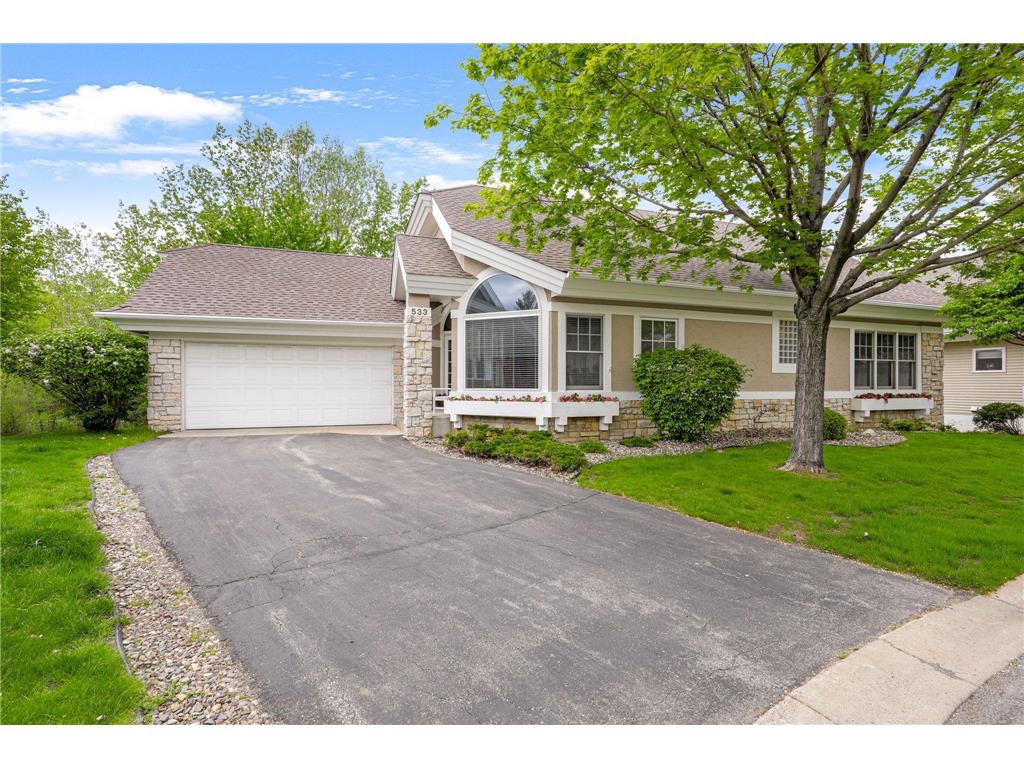 533 Wildflower Burnsville MN 55306 6534010 image1