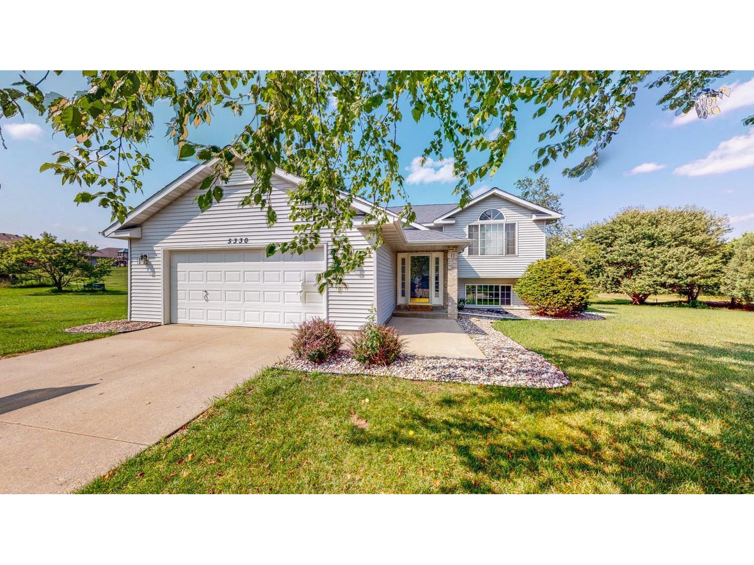 5330 Highgrove Lane NW, Rochester, MN 55901 MLS 6027399 Edina Realty