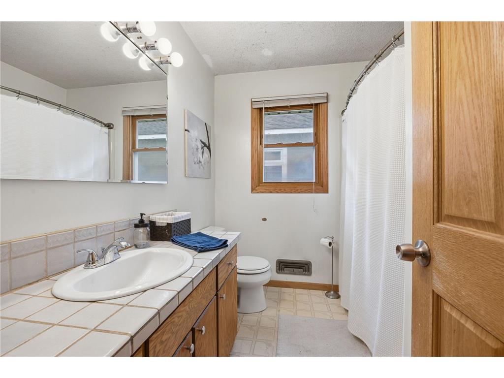 5332 Elliot Avenue Minneapolis MN 55417 7085516 image12