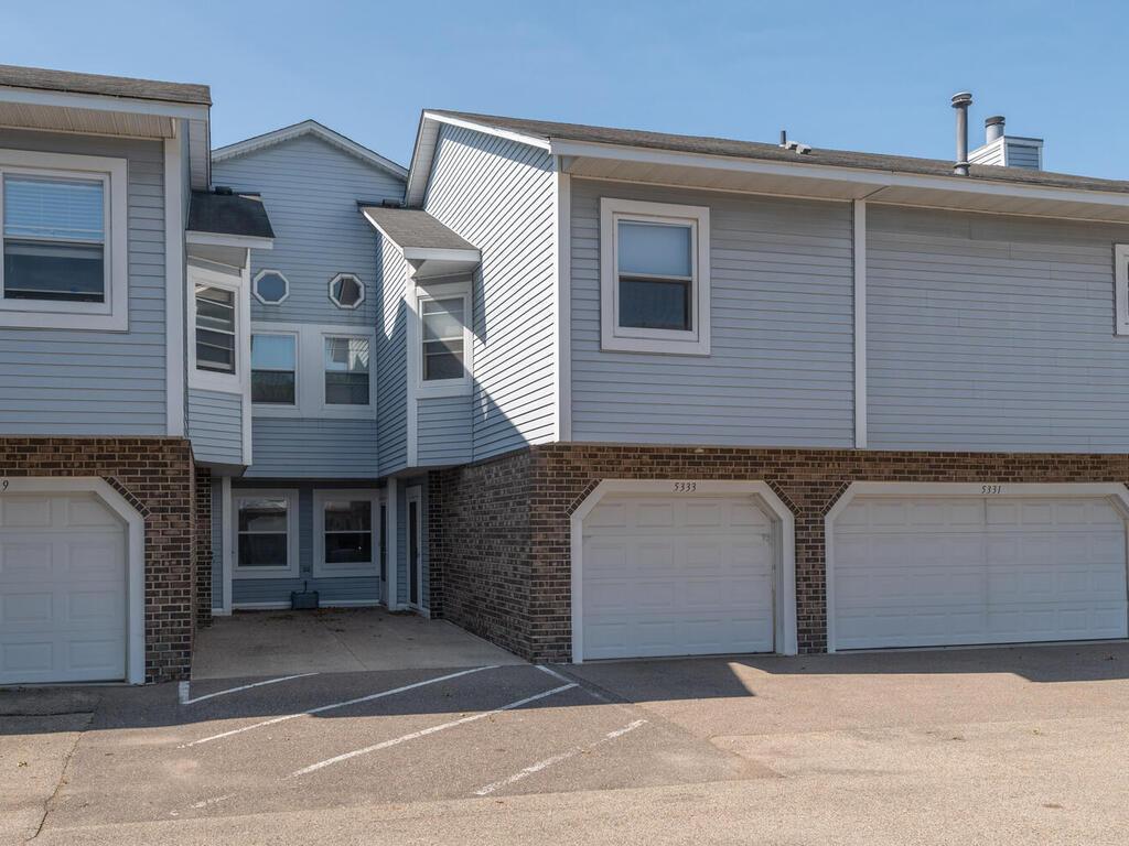 5333 Highpointe Terrace, Bloomington, MN 55437 MLS 6260486 Edina