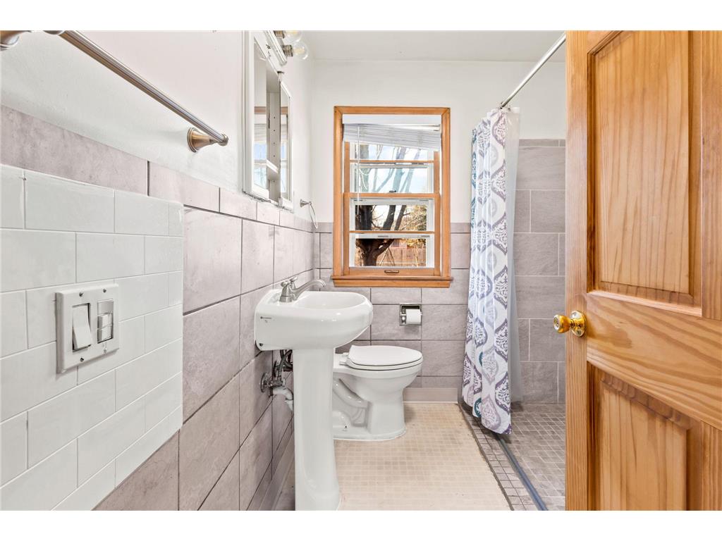 5333 James Avenue N Brooklyn Center MN 55430 7065210 image10