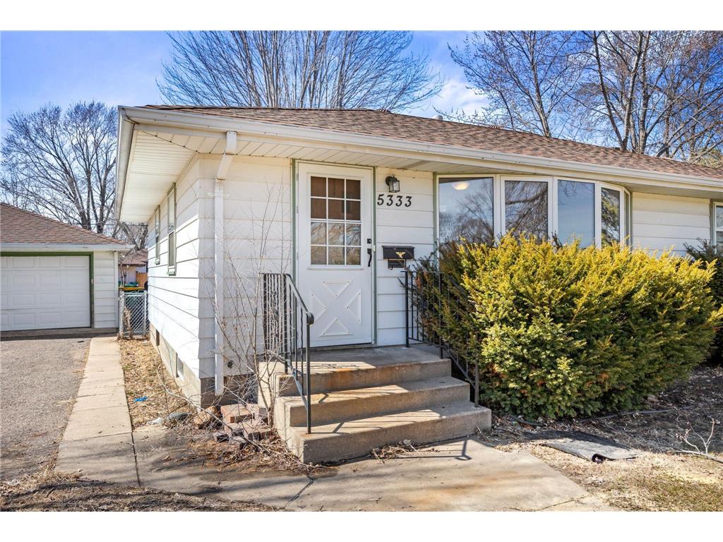 5333 James Avenue N Brooklyn Center MN 55430 7065210 image2