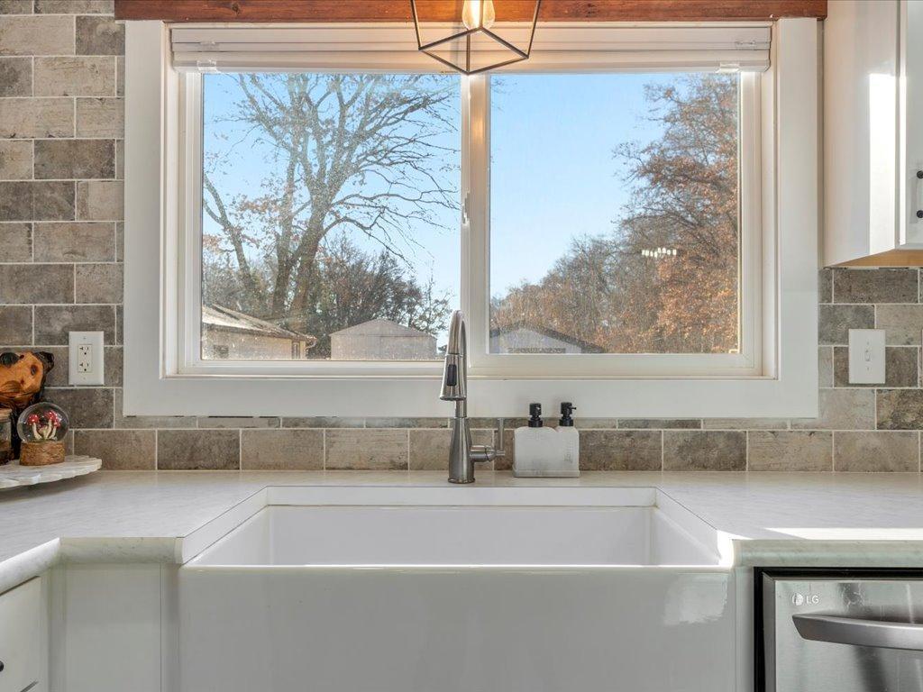 5335 Pine Beach Road Brainerd MN 56401 - Red Sand 6821265 image12