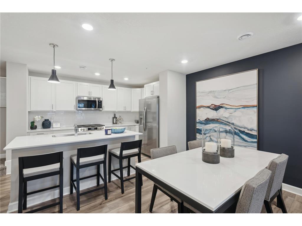 5337 Long Pointe Pass Woodbury MN 55129 7059560 image2