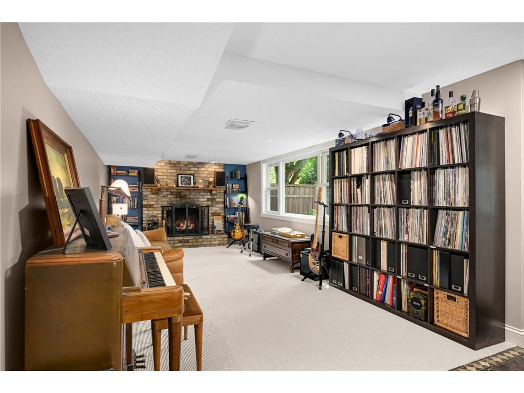 5337 Whiting Avenue Edina MN 55439 7084689 image16