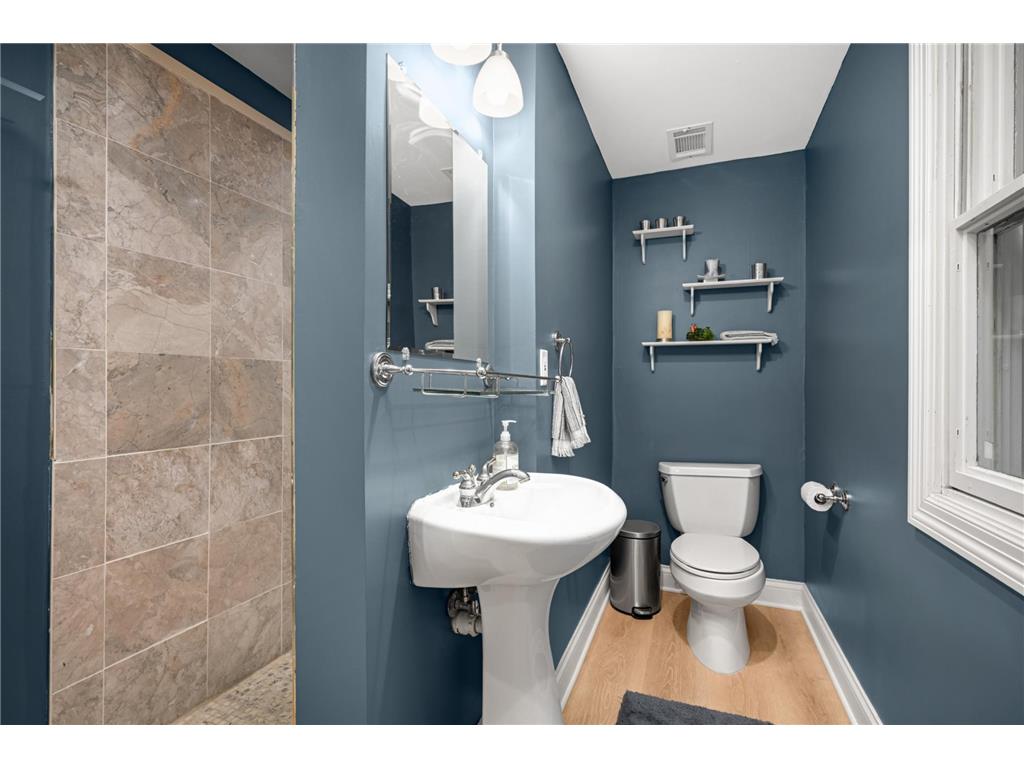 5337 Whiting Avenue Edina MN 55439 7084689 image19