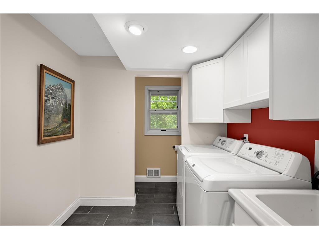 5337 Whiting Avenue Edina MN 55439 7084689 image9