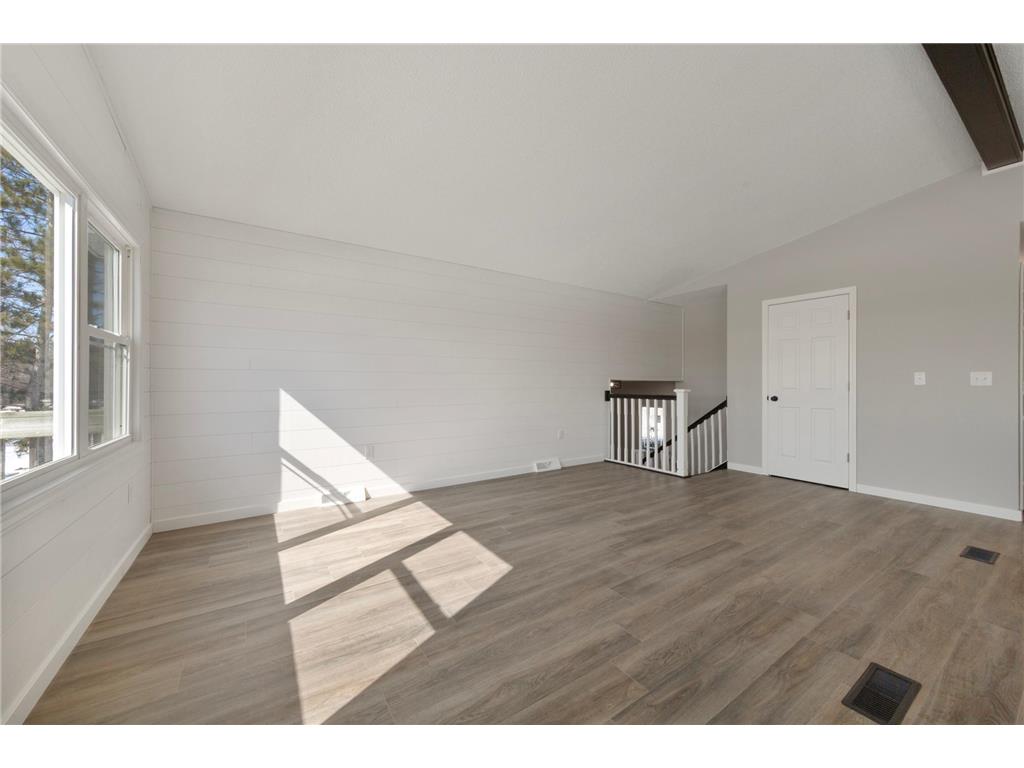 534 195th Lane NW Oak Grove MN 55011 7040452 image10