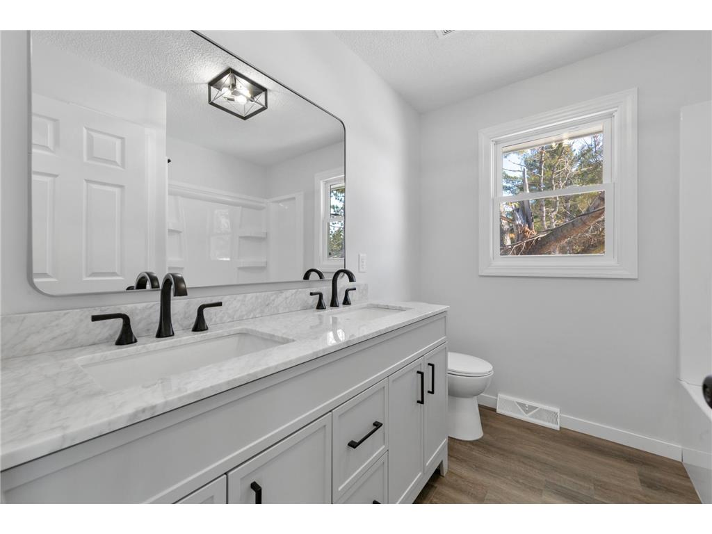 534 195th Lane NW Oak Grove MN 55011 7040452 image23