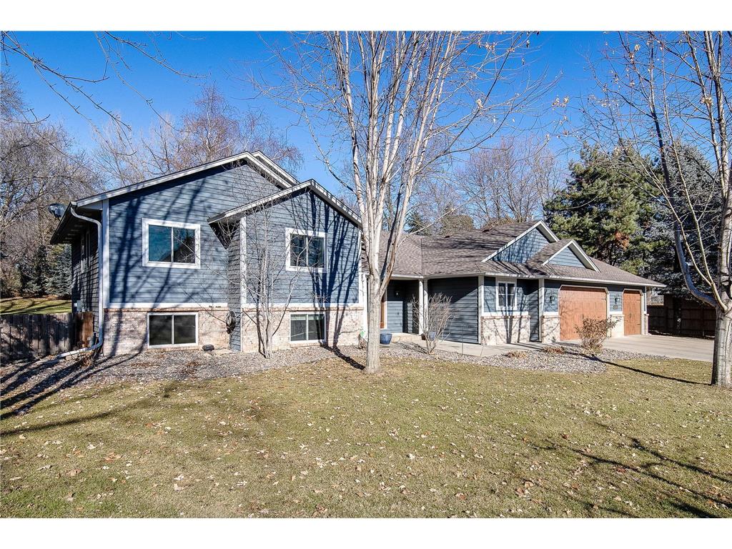 534 Smithtown Court, Excelsior, MN, 55331 MLS 6483445 Edina Realty