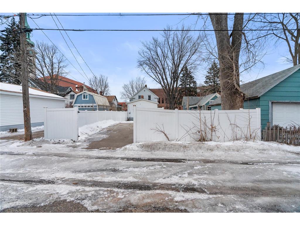 534 Thomas Avenue Saint Paul MN 55103 7006399 image7