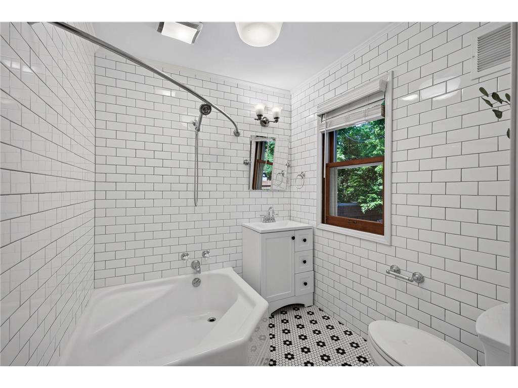 5340 1st Avenue S Minneapolis MN 55419 7088400 image43
