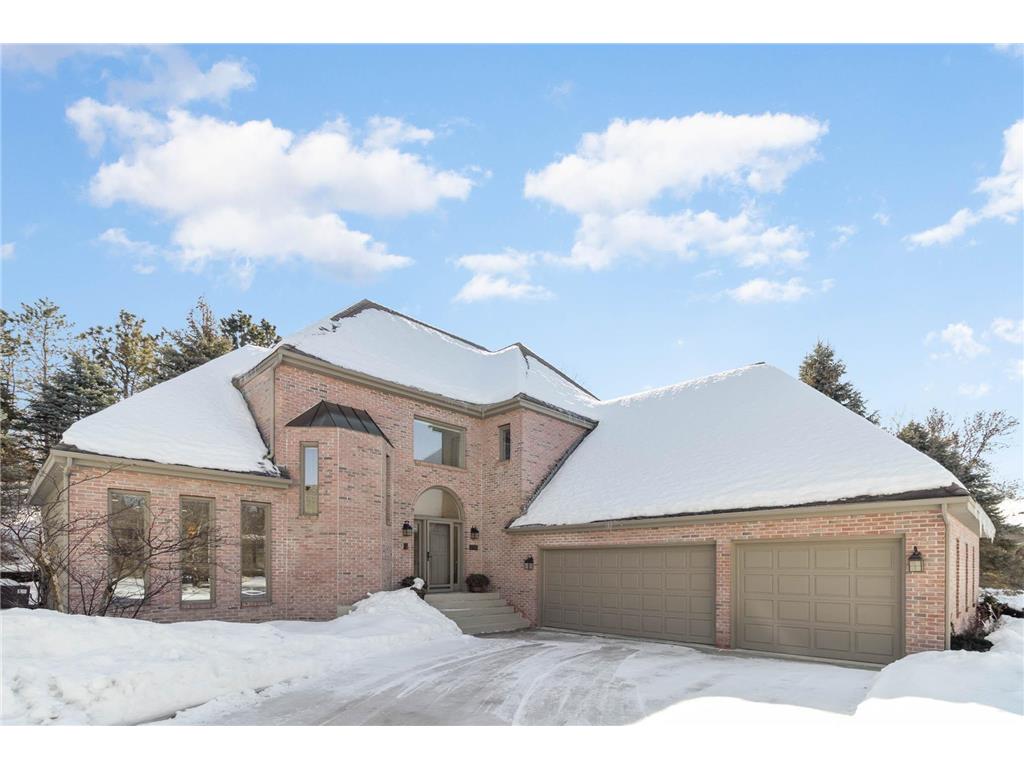 5341 River Bluff Curve, Bloomington, MN, 55437 MLS 6333814 Edina Realty