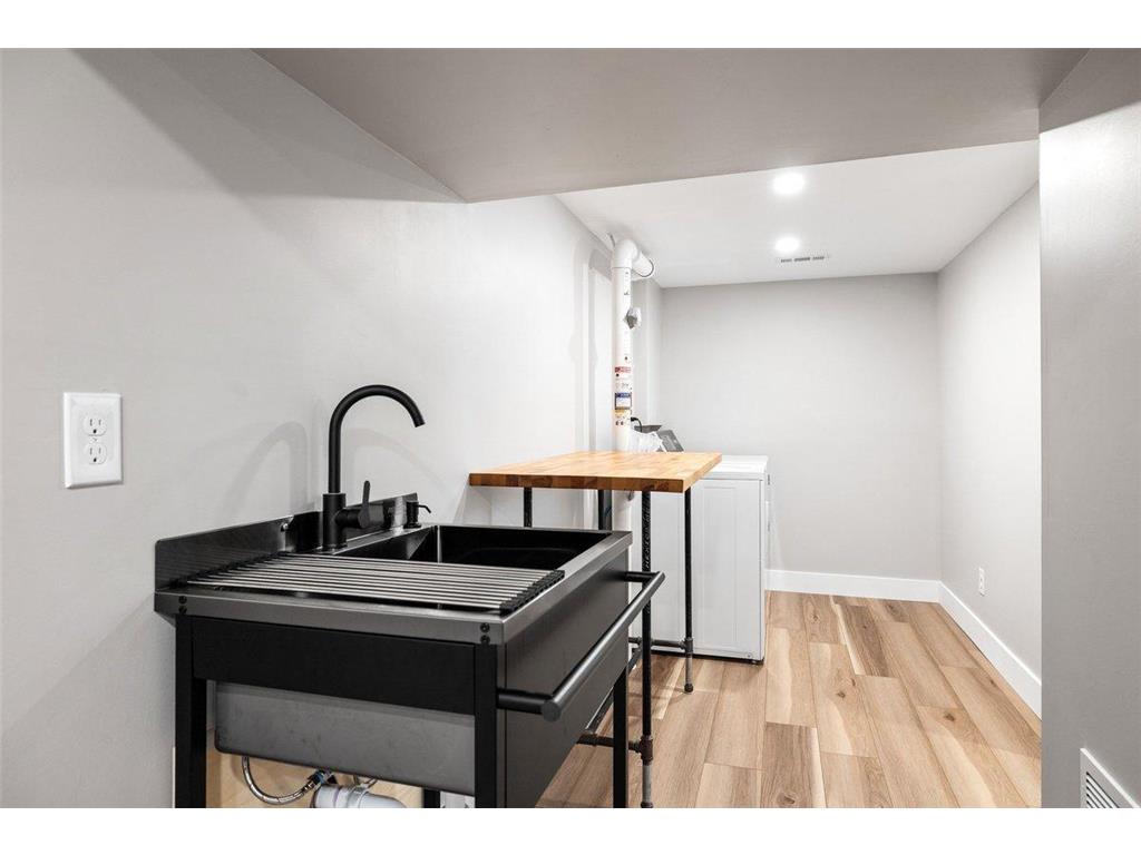 5344 Chowen Avenue S Minneapolis MN 55410 7064860 image34