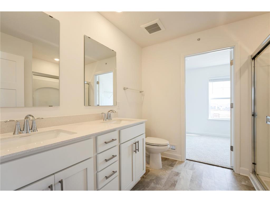5345 Long Pointe Pass Woodbury MN 55129 7068118 image12