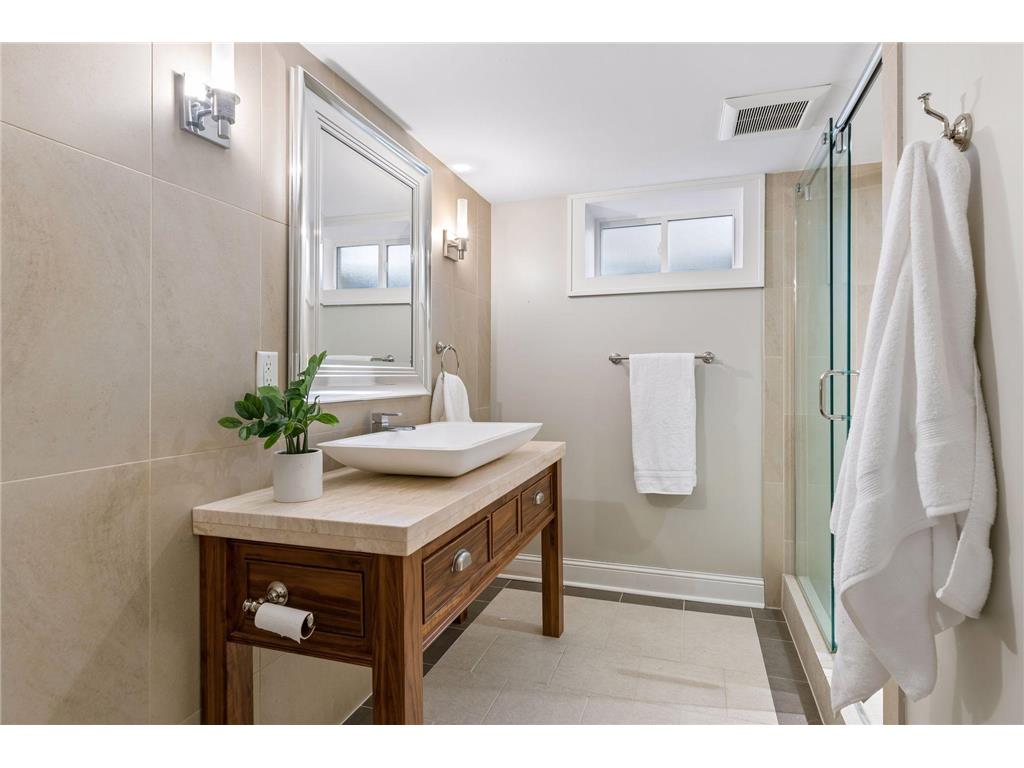 5348 Abbott Avenue S Minneapolis MN 55410 7067027 image35