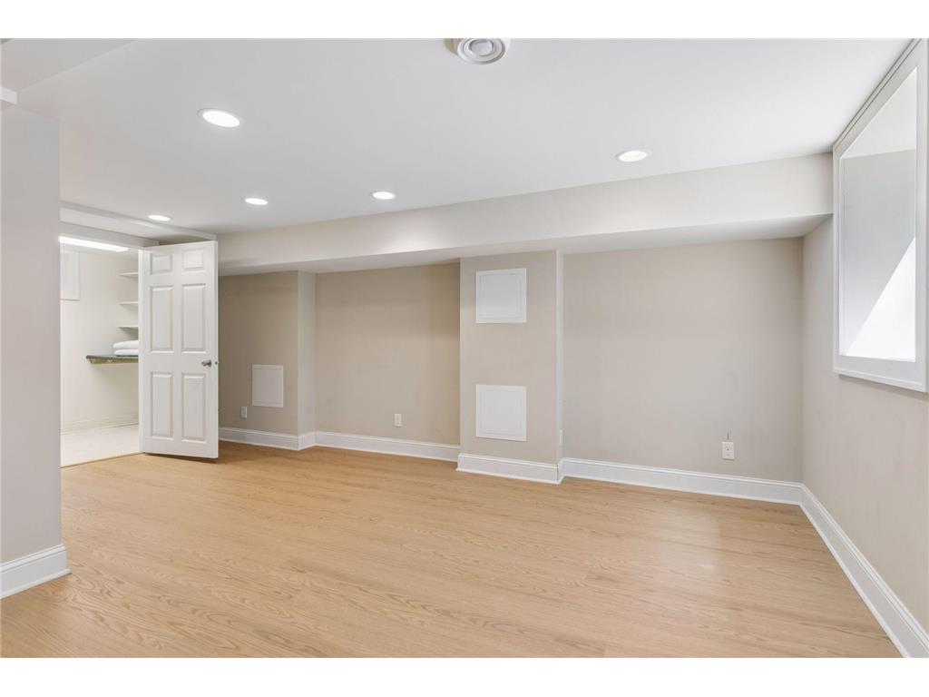 5348 Abbott Avenue S Minneapolis MN 55410 7067027 image40