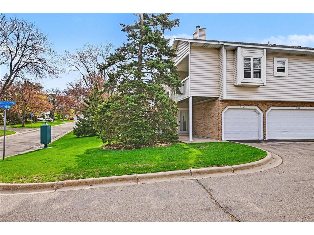5349 Highpointe Drive Bloomington MN 55437 7055761 image1