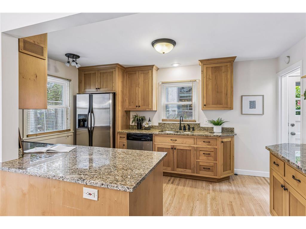 5349 Park Avenue Minneapolis MN 55417 7060362 image21