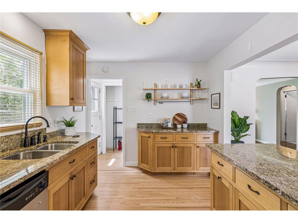5349 Park Avenue Minneapolis MN 55417 7060362 image26