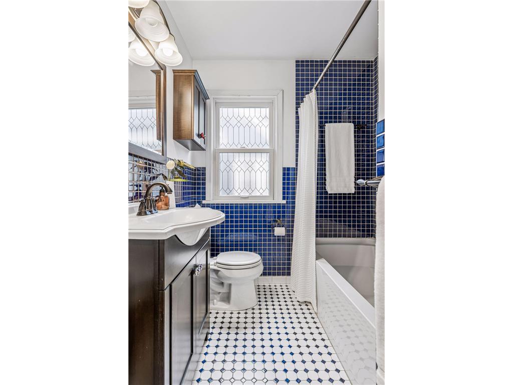 5349 Park Avenue Minneapolis MN 55417 7060362 image36