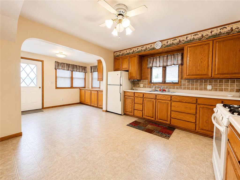 535 1st Avenue N Perham MN 56573 7088373 image21