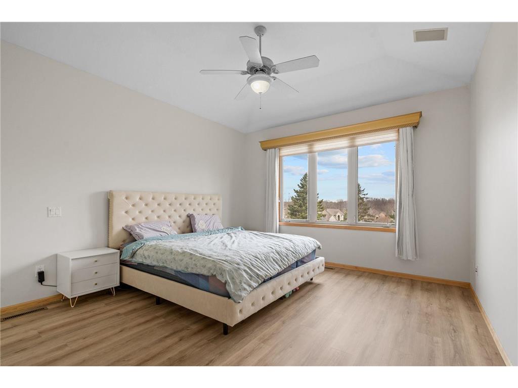 535 Majestic Oaks Court Eagan MN 55123 7047677 image21