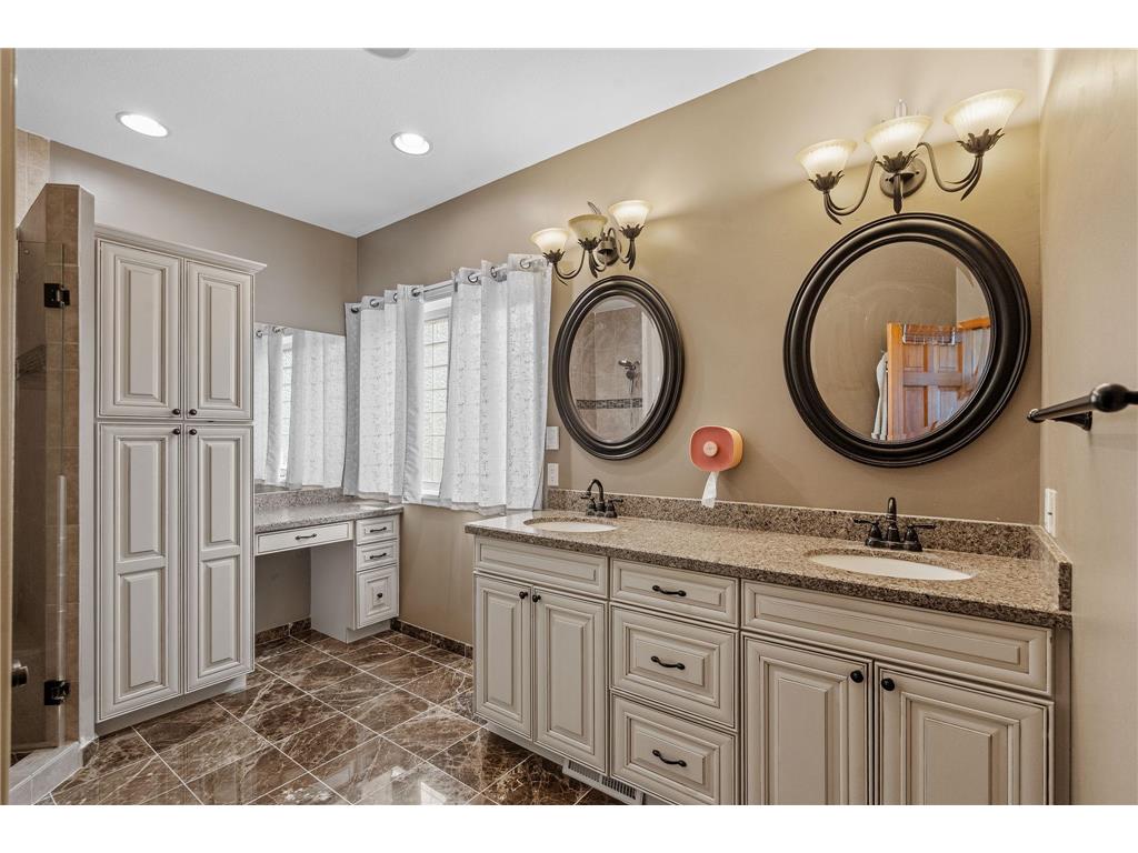 535 Majestic Oaks Court Eagan MN 55123 7047677 image22