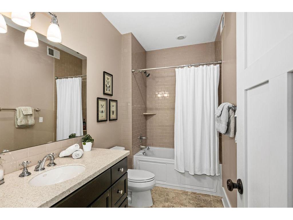 535 Marshall Street Duluth MN 55803 7035504 image28