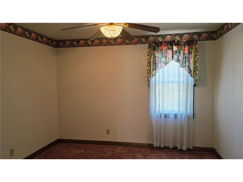 535 W 1st Street Cottonwood MN 56229 7051361 image15