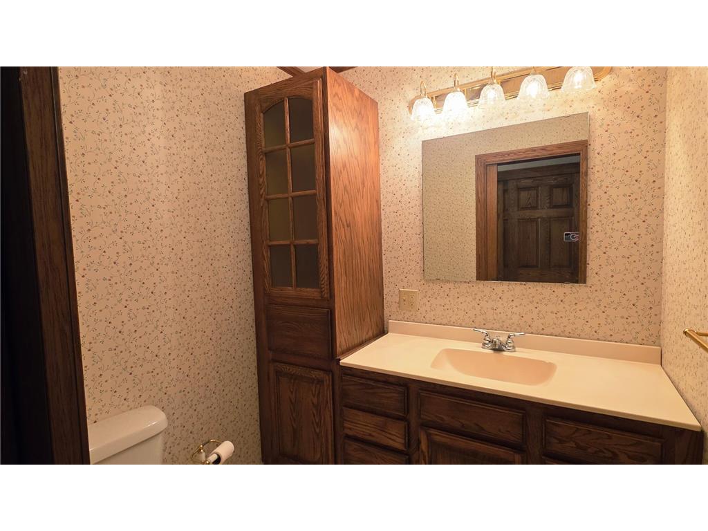 535 W 1st Street Cottonwood MN 56229 7051361 image16