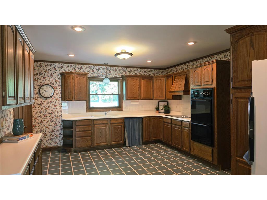 535 W 1st Street Cottonwood MN 56229 7051361 image2