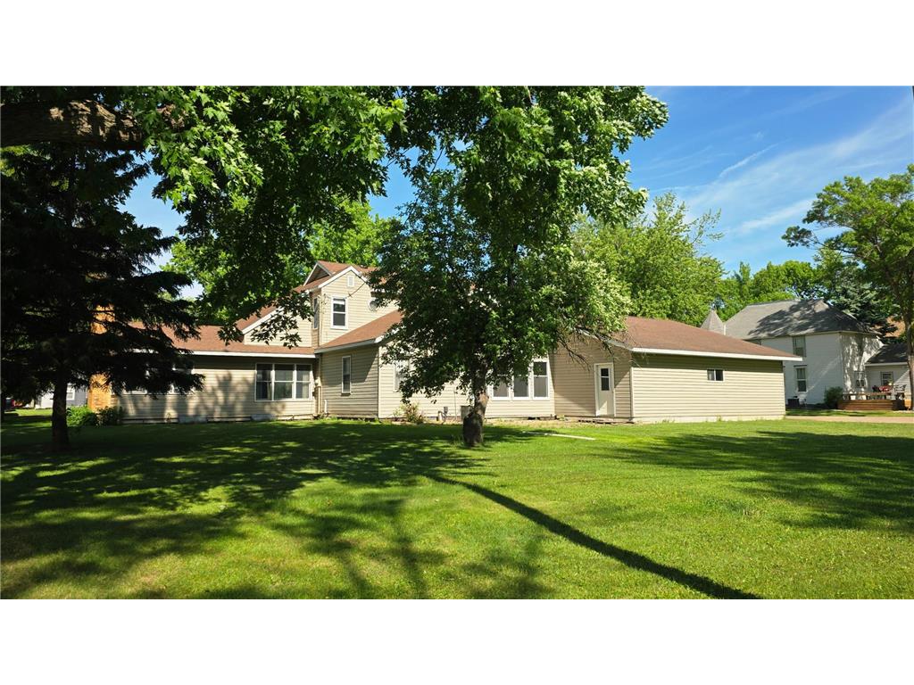 535 W 1st Street Cottonwood MN 56229 7051361 image32