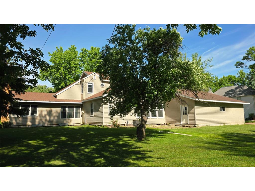 535 W 1st Street Cottonwood MN 56229 7051361 image33